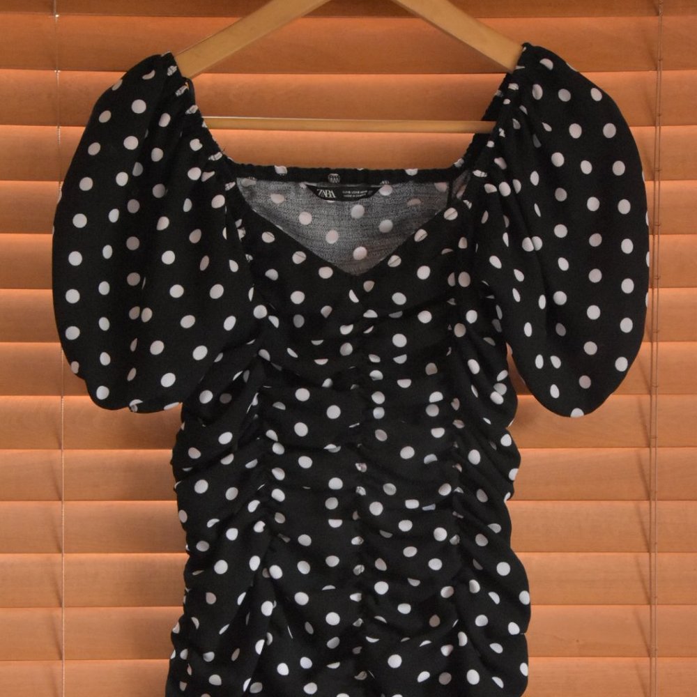 3 DAYS LEFT ! ZARA Black & White Ruched Polka-Dot Dress (GREAT CONDITION)